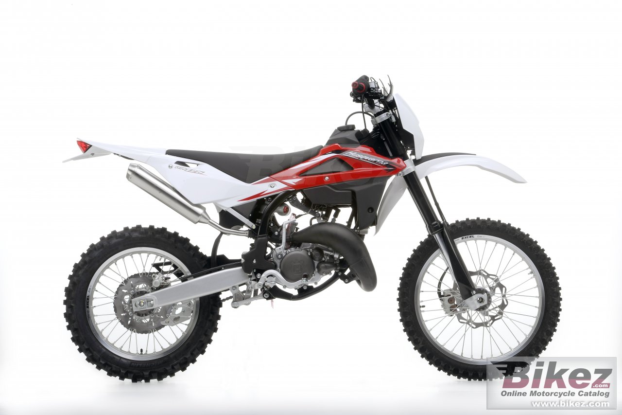 Big Husqvarna wr125 picture and wallpaper from Bikez.com